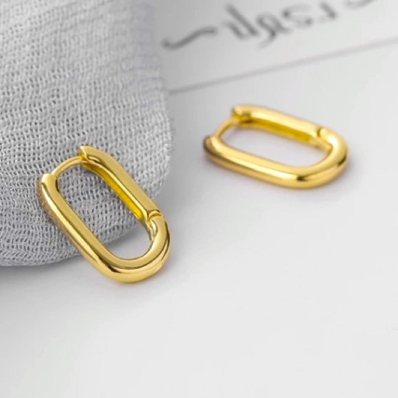 ✨Insta small gold hoop earrings - Picture 4 of 11